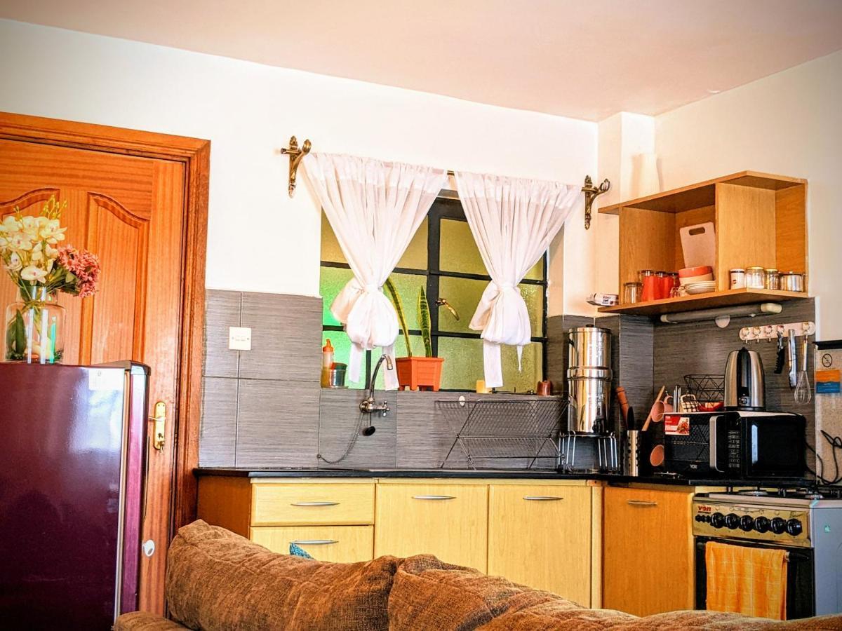 Home And Away Cozy Studio Apartment Number 407 Nairobi Bagian luar foto